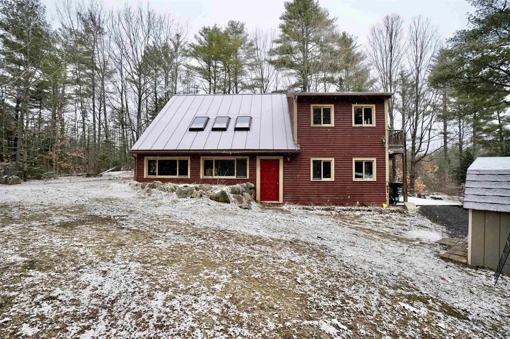 437 Oak Hill Road Enfield NH 03748