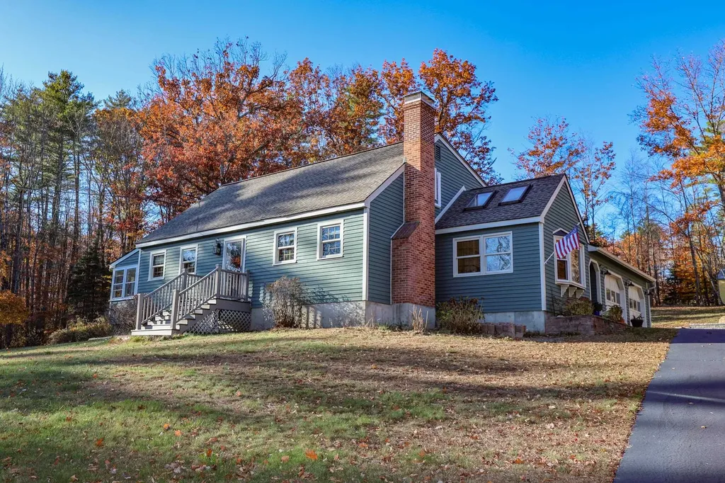 944 Pine Street Hopkinton NH 03229