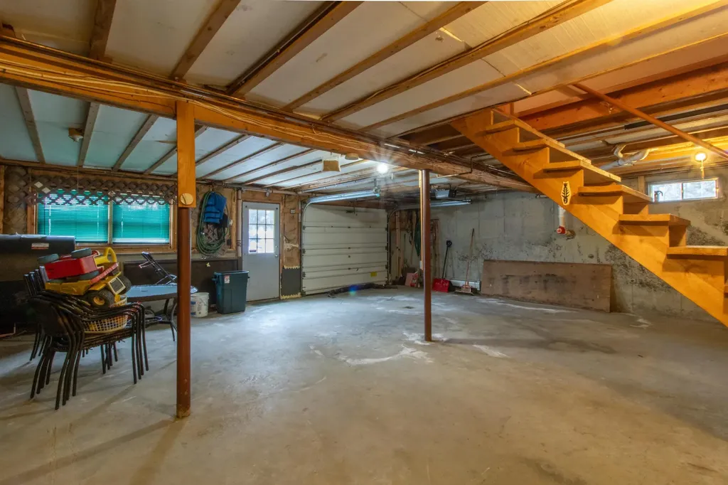 464 Wayeeses Shore Road Morgan VT 05853