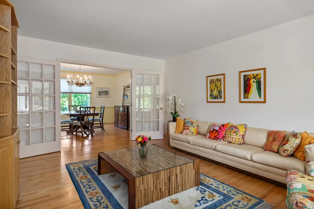 6 Deer Run Road North Hampton NH 03862