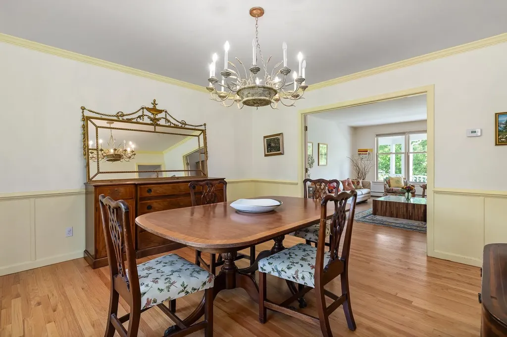 6 Deer Run Road North Hampton NH 03862