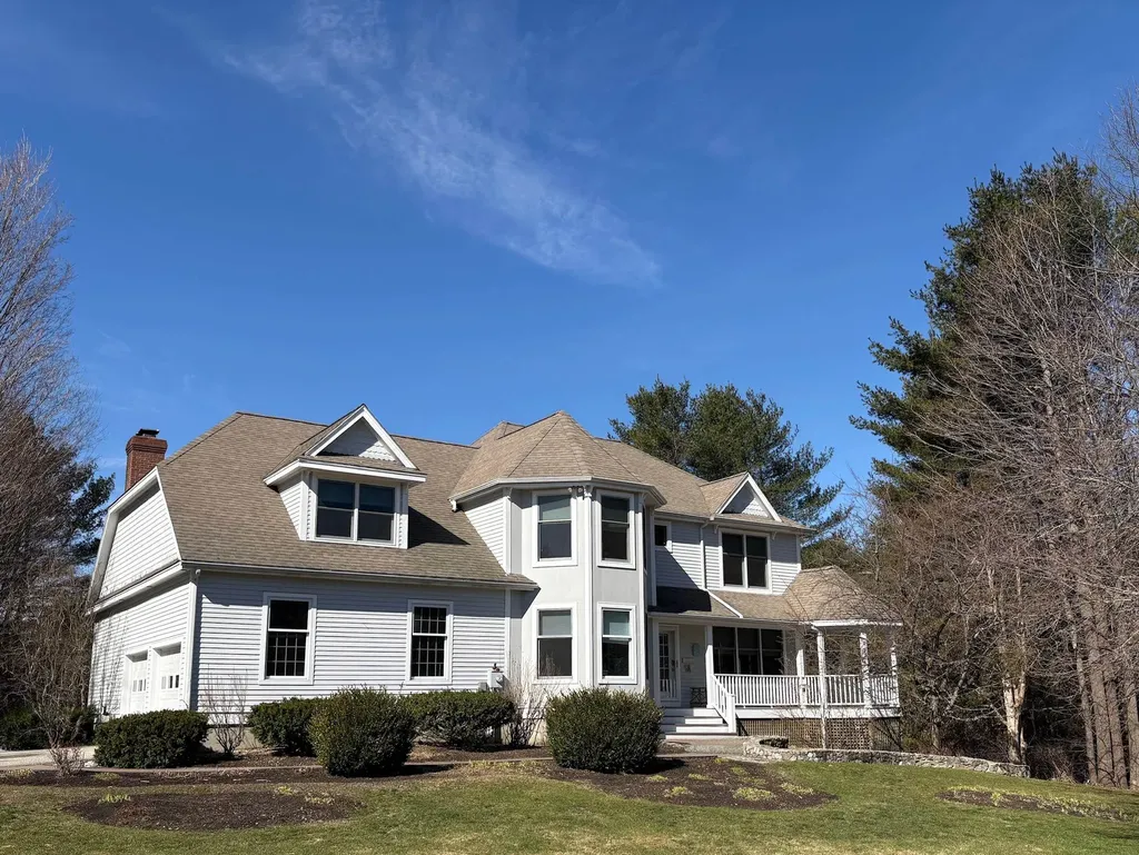 6 Deer Run Road North Hampton NH 03862