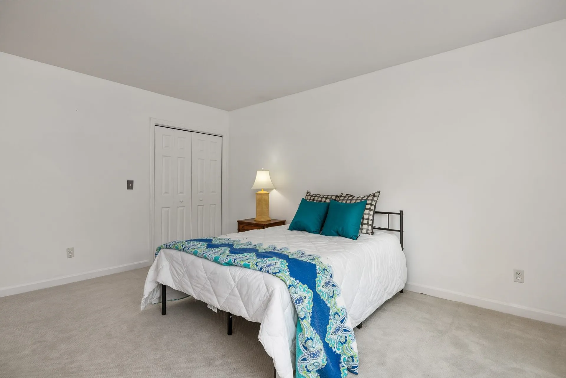 6 Deer Run Road North Hampton NH 03862