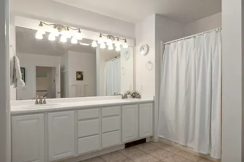 6 Deer Run Road North Hampton NH 03862