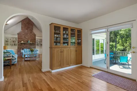 6 Deer Run Road North Hampton NH 03862