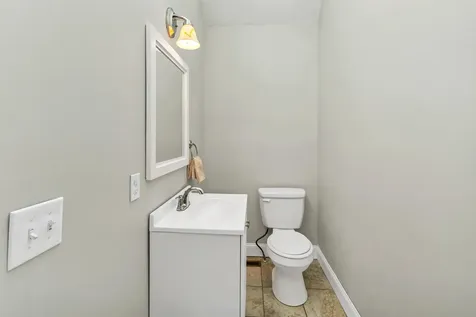 1156 Woodbury Avenue Portsmouth NH 03801