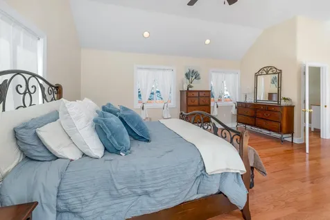 1156 Woodbury Avenue Portsmouth NH 03801