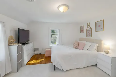 1156 Woodbury Avenue Portsmouth NH 03801