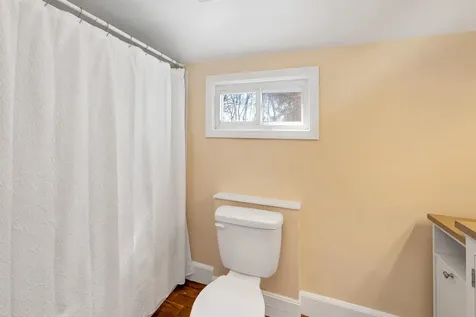 1156 Woodbury Avenue Portsmouth NH 03801