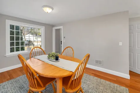 1156 Woodbury Avenue Portsmouth NH 03801