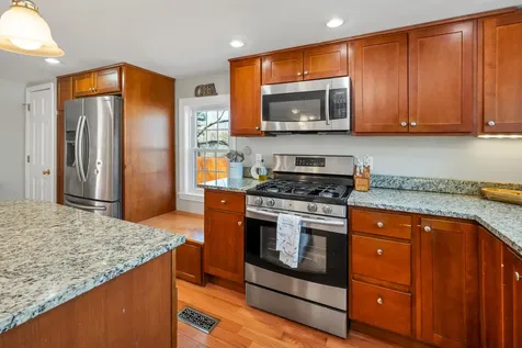 1156 Woodbury Avenue Portsmouth NH 03801