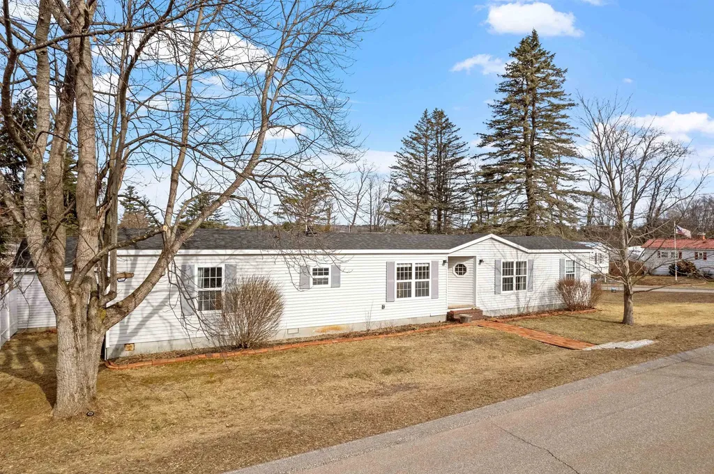 33 Mountain View Terrace Belmont NH 03220