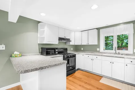 2 Curt Road Merrimack NH 03054