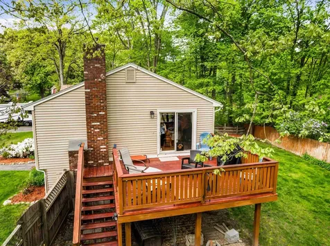 2 Curt Road Merrimack NH 03054