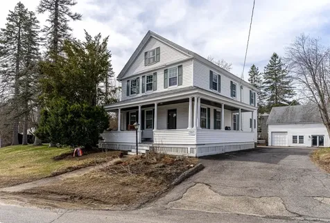 2 Kitteridge Square Newmarket NH 03857