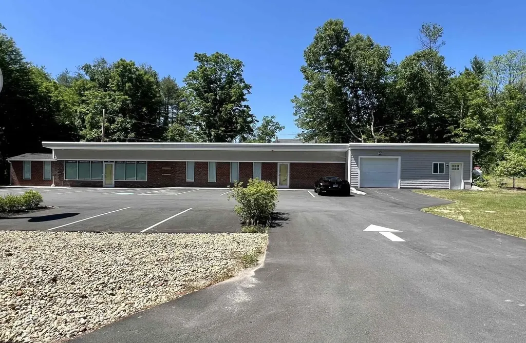 277 Pleasant Street Epping NH 03042