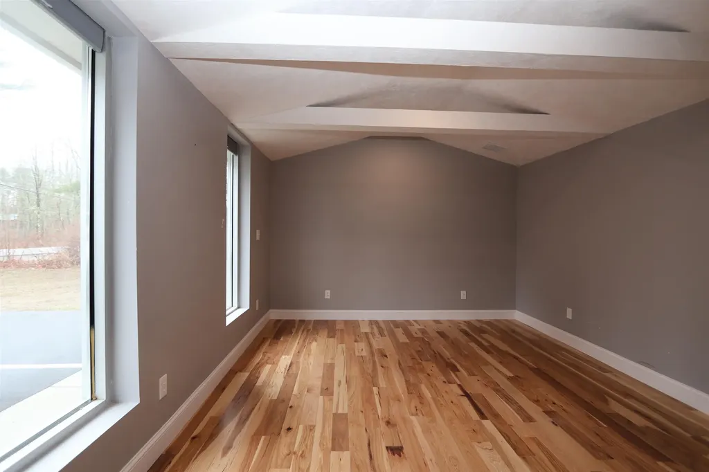 277 Pleasant Street Epping NH 03042