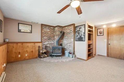 54 Gifford Road Hartford VT 05001