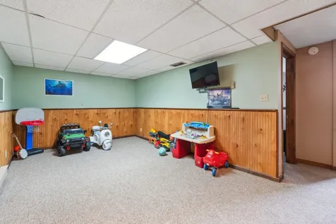 54 Gifford Road Hartford VT 05001