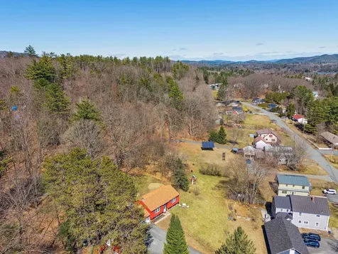 54 Gifford Road Hartford VT 05001