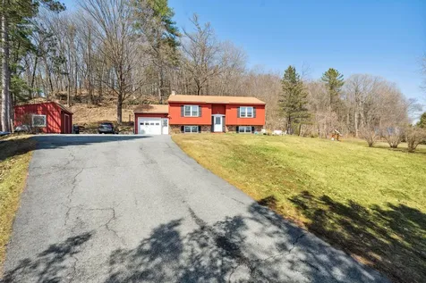 54 Gifford Road Hartford VT 05001