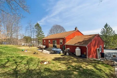 54 Gifford Road Hartford VT 05001