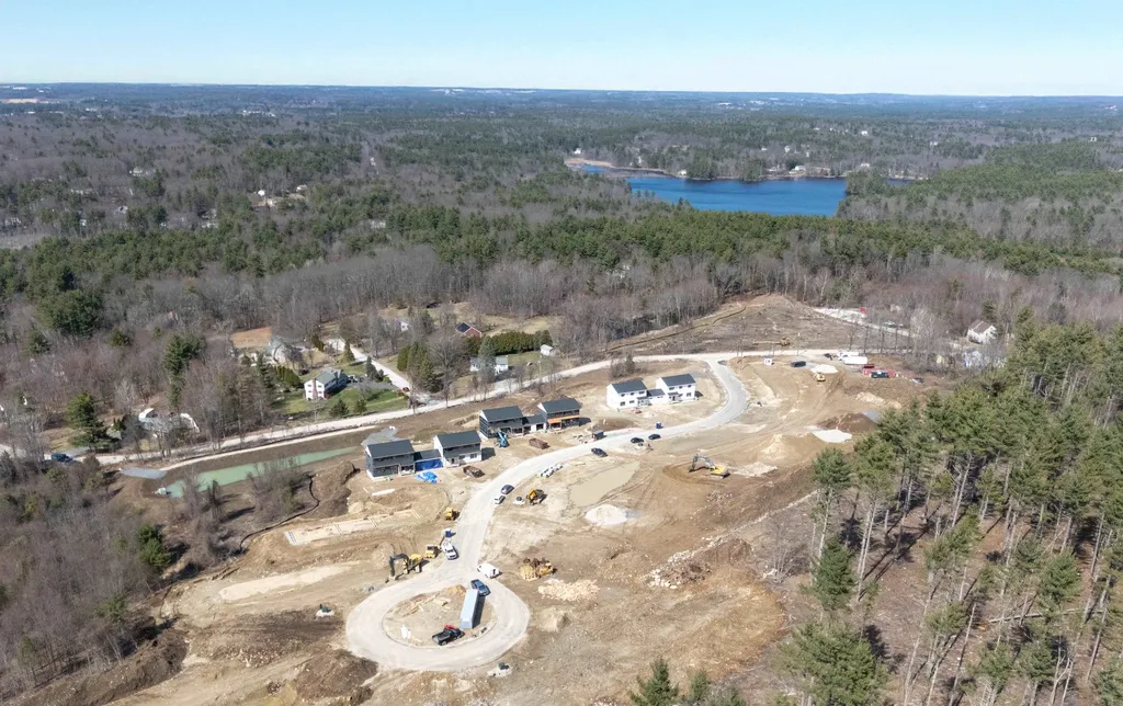 35 Windsor Lane Hudson NH 03051