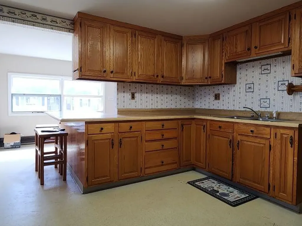 18 Corbin Avenue Gorham NH 03581