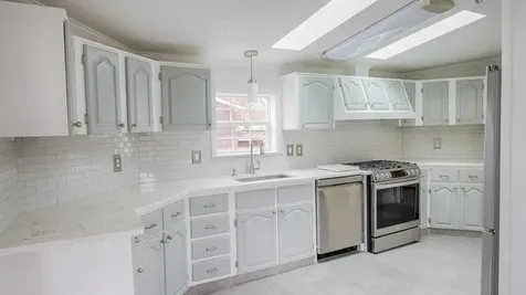 26 Railroad Avenue Seabrook NH 03874