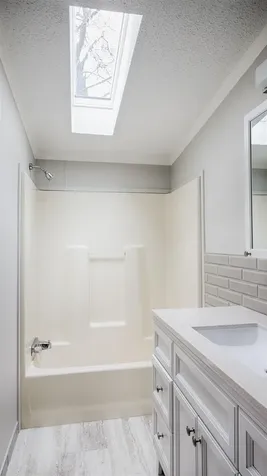 26 Railroad Avenue Seabrook NH 03874