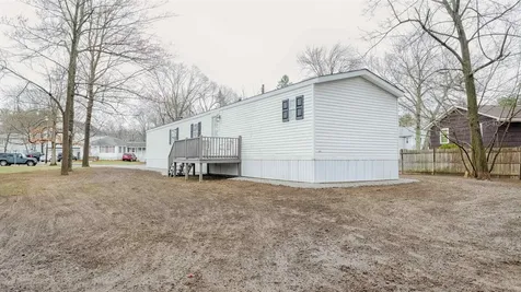 26 Railroad Avenue Seabrook NH 03874