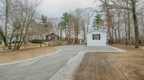 26 Railroad Avenue Seabrook NH 03874
