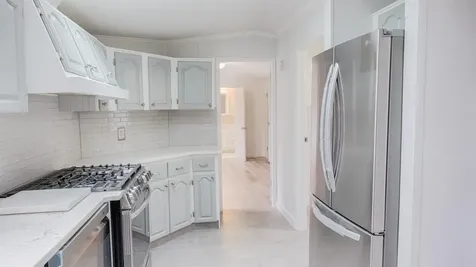 26 Railroad Avenue Seabrook NH 03874