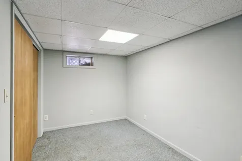11 Lincoln Drive Raymond NH 03077