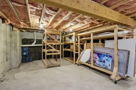 11 Lincoln Drive Raymond NH 03077
