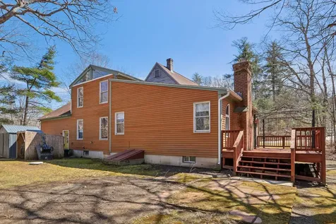 11 Lincoln Drive Raymond NH 03077