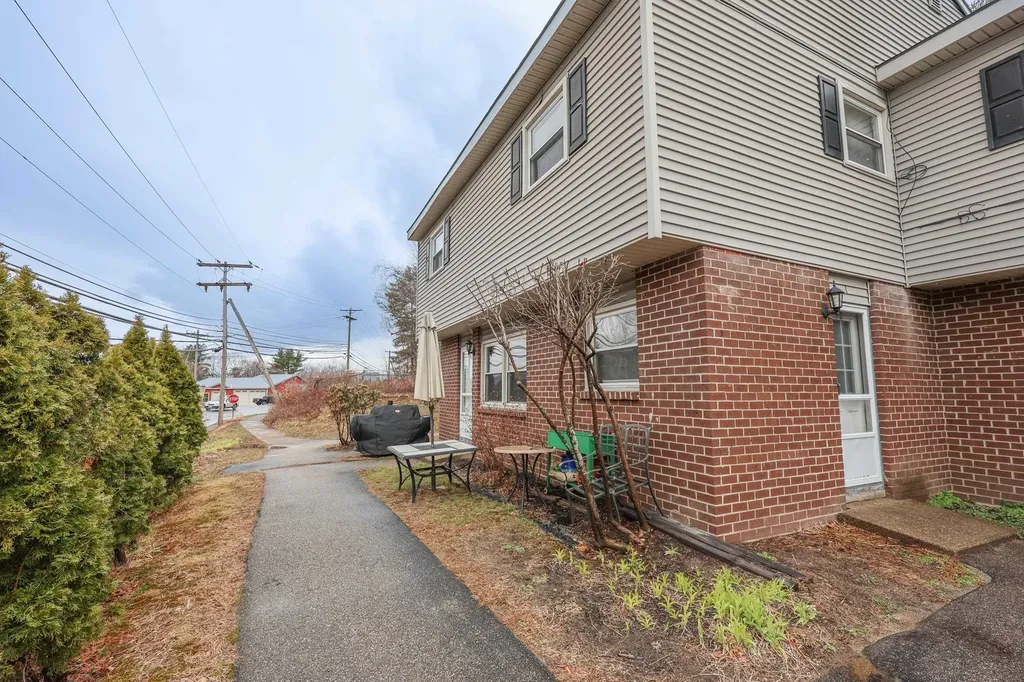 139 S Main Street Laconia NH 03246
