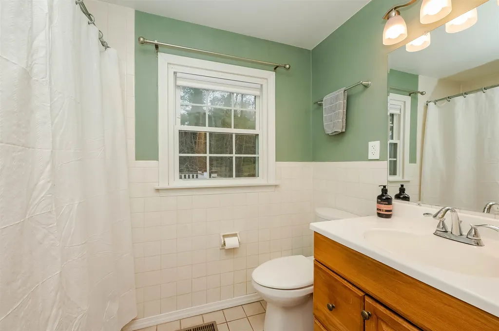 476 Ocean Road Portsmouth NH 03801