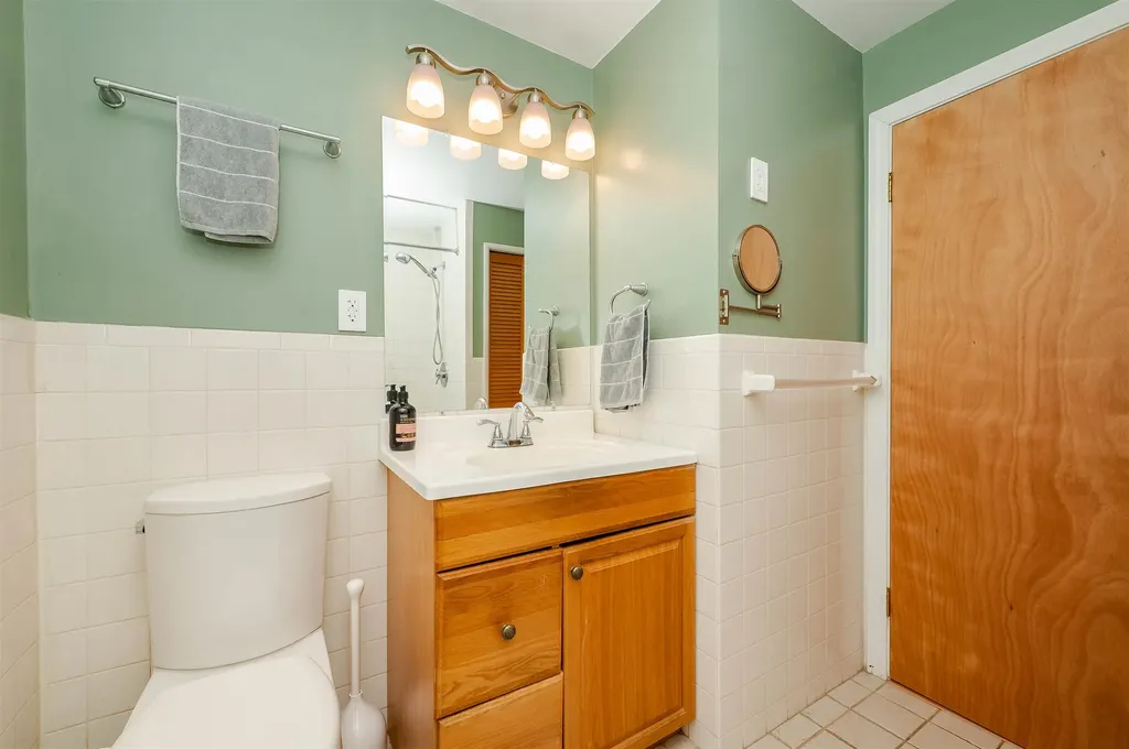 476 Ocean Road Portsmouth NH 03801