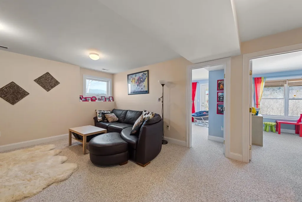 15 Carey Circle Thornton NH 03285