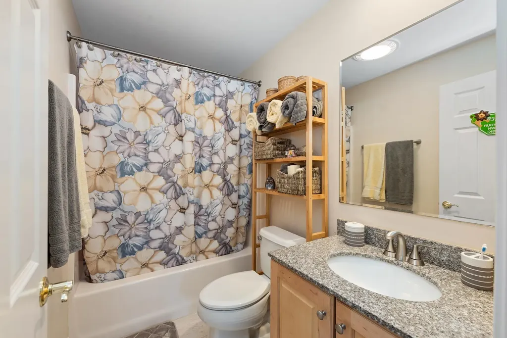 15 Carey Circle Thornton NH 03285