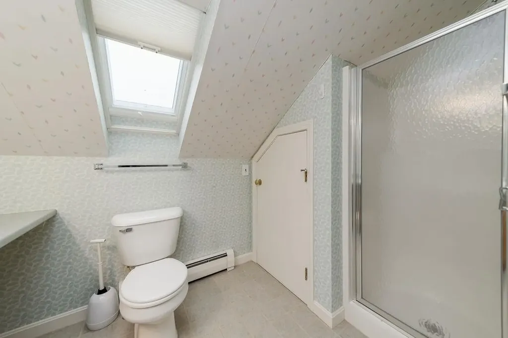 7 Skyline Way Hartford VT 05001