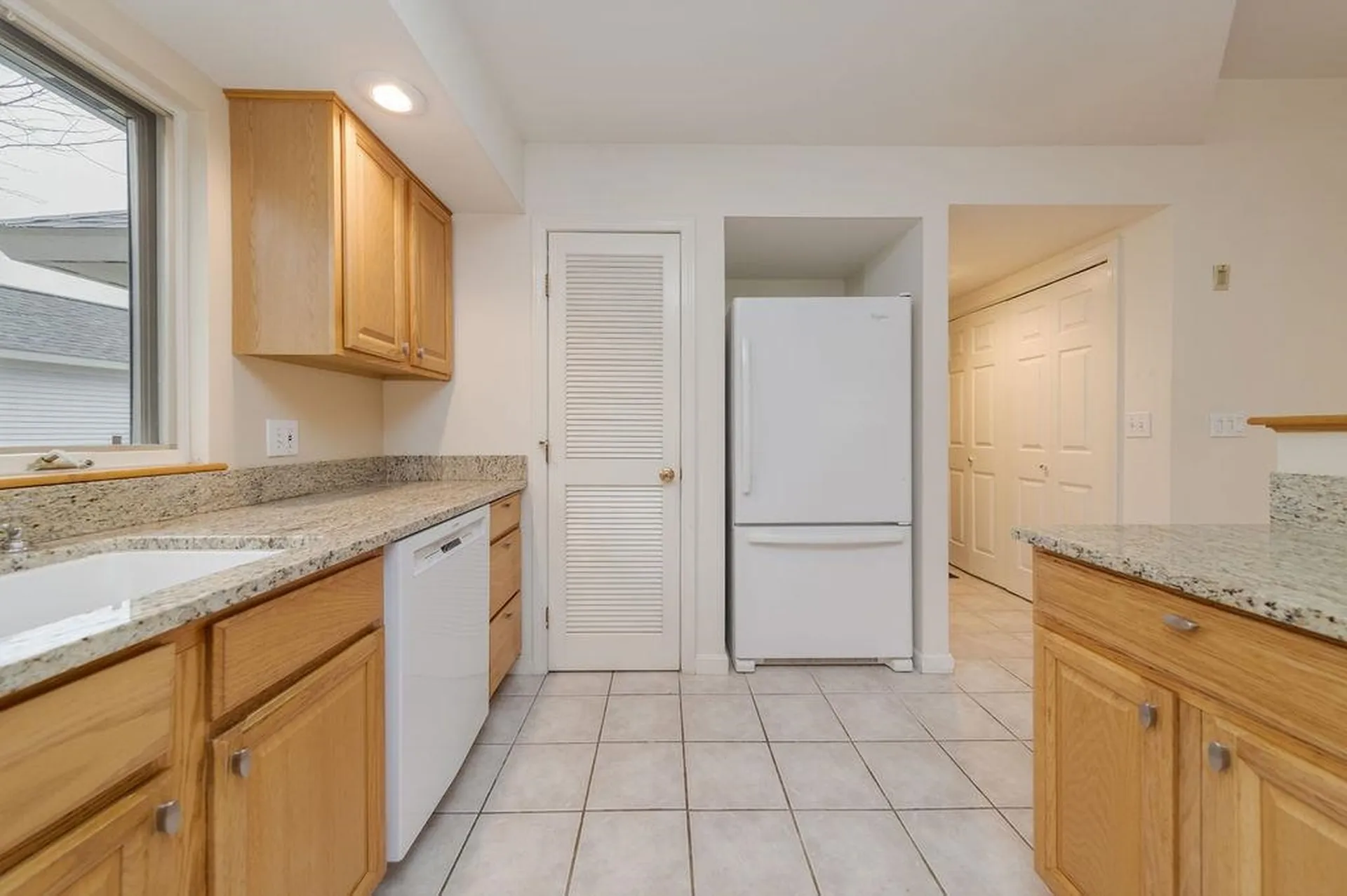 7 Skyline Way Hartford VT 05001