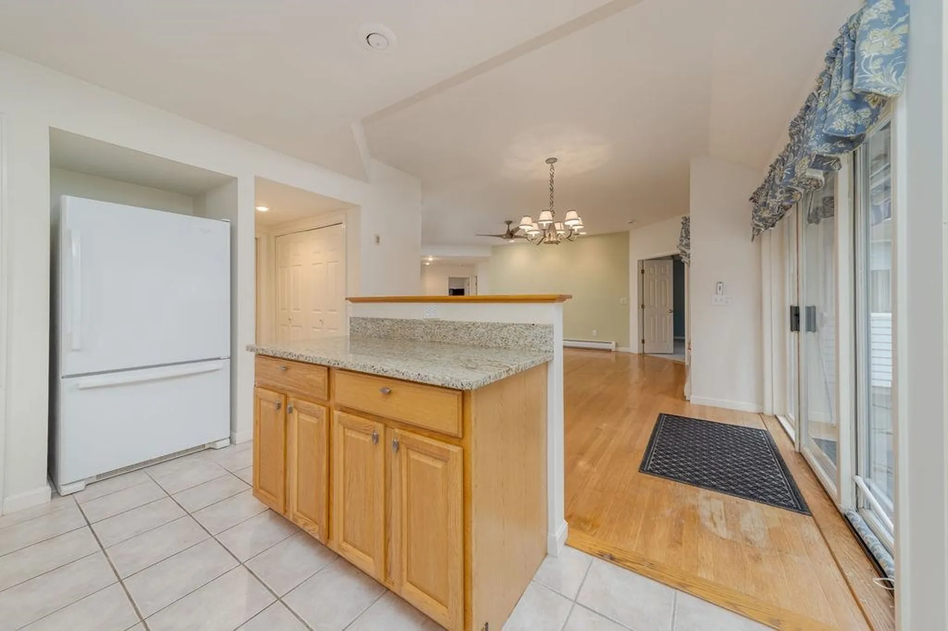 7 Skyline Way Hartford VT 05001