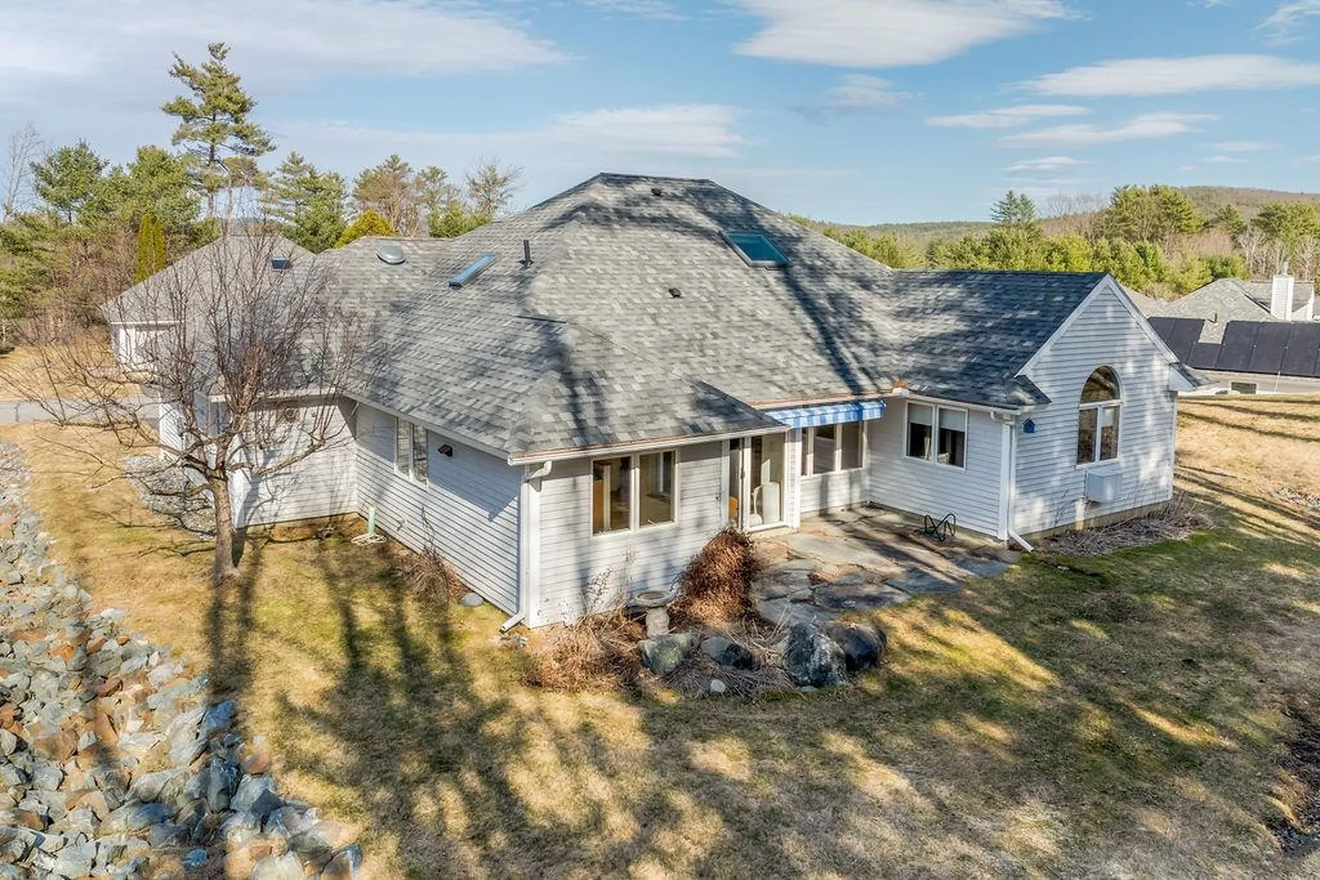 7 Skyline Way Hartford VT 05001