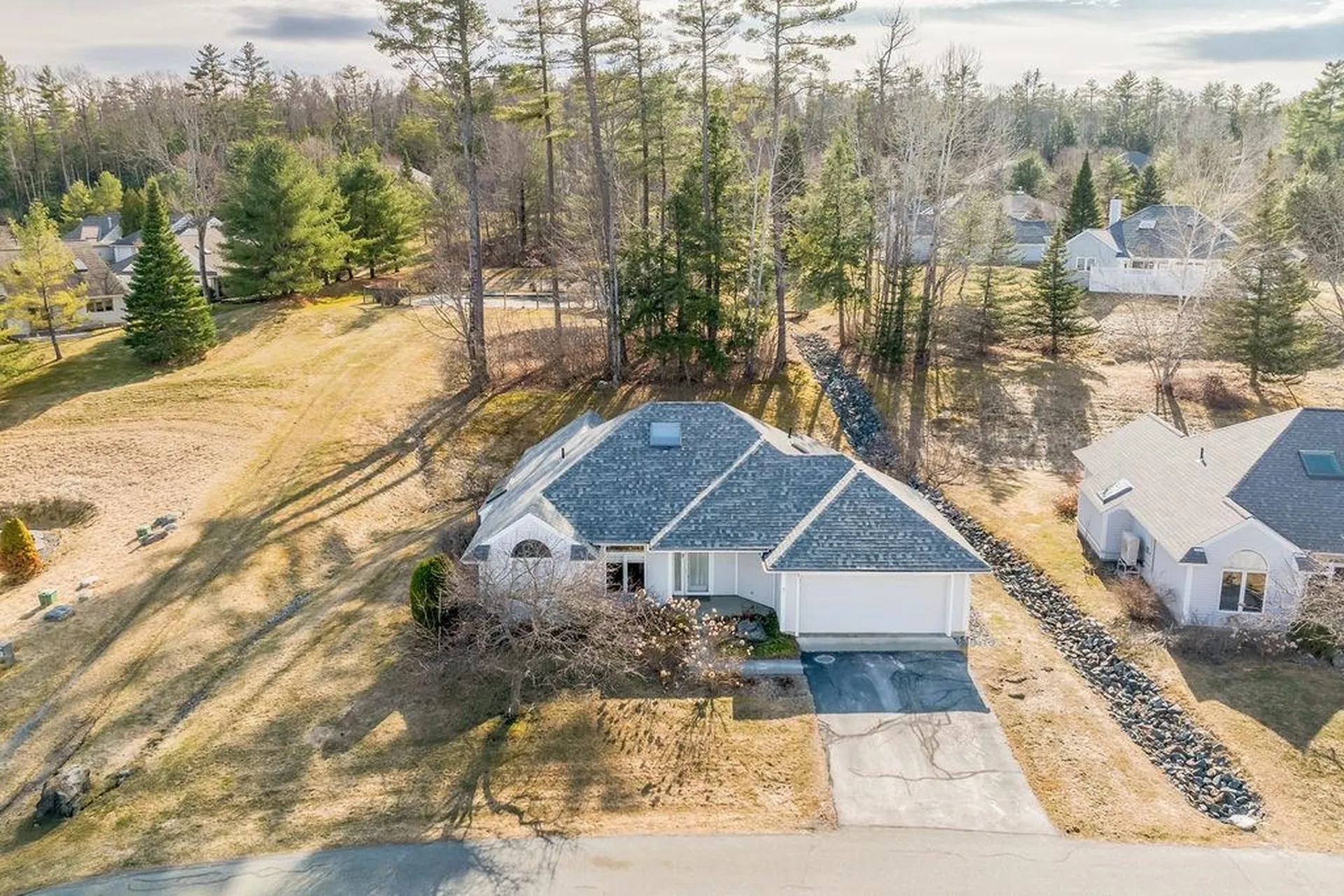 7 Skyline Way Hartford VT 05001