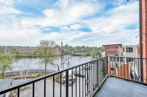 163 Water Street Exeter NH 03833