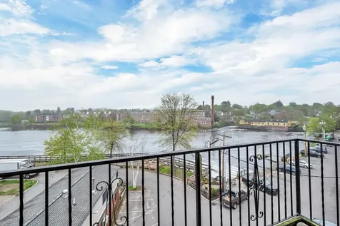 163 Water Street Exeter NH 03833