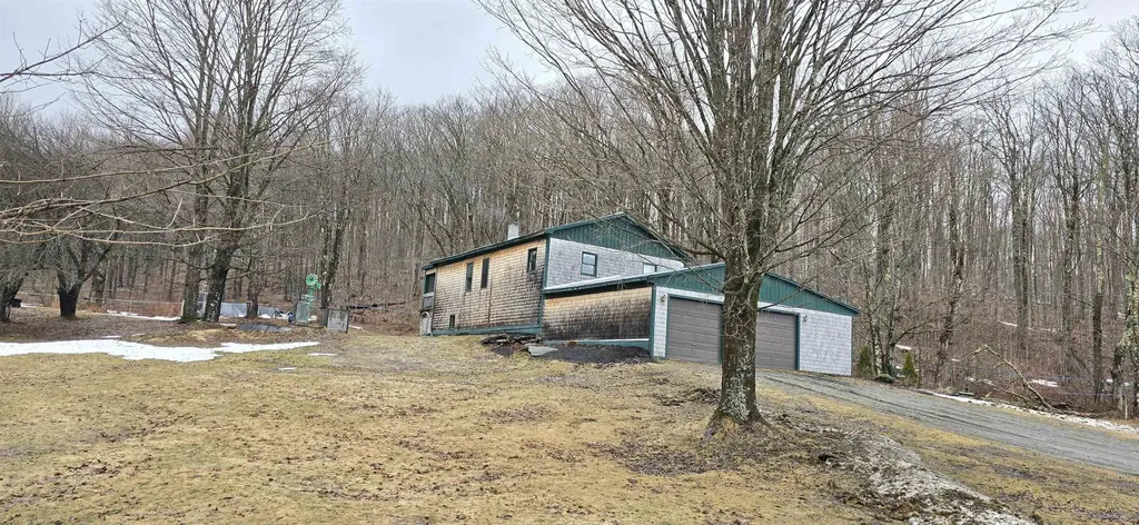 681 Phillips Road Glover VT 05875