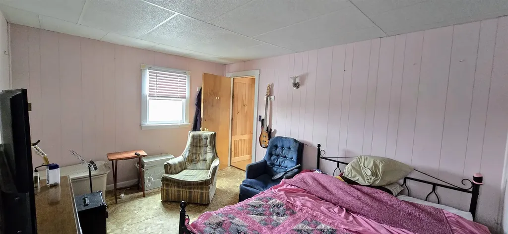 681 Phillips Road Glover VT 05875